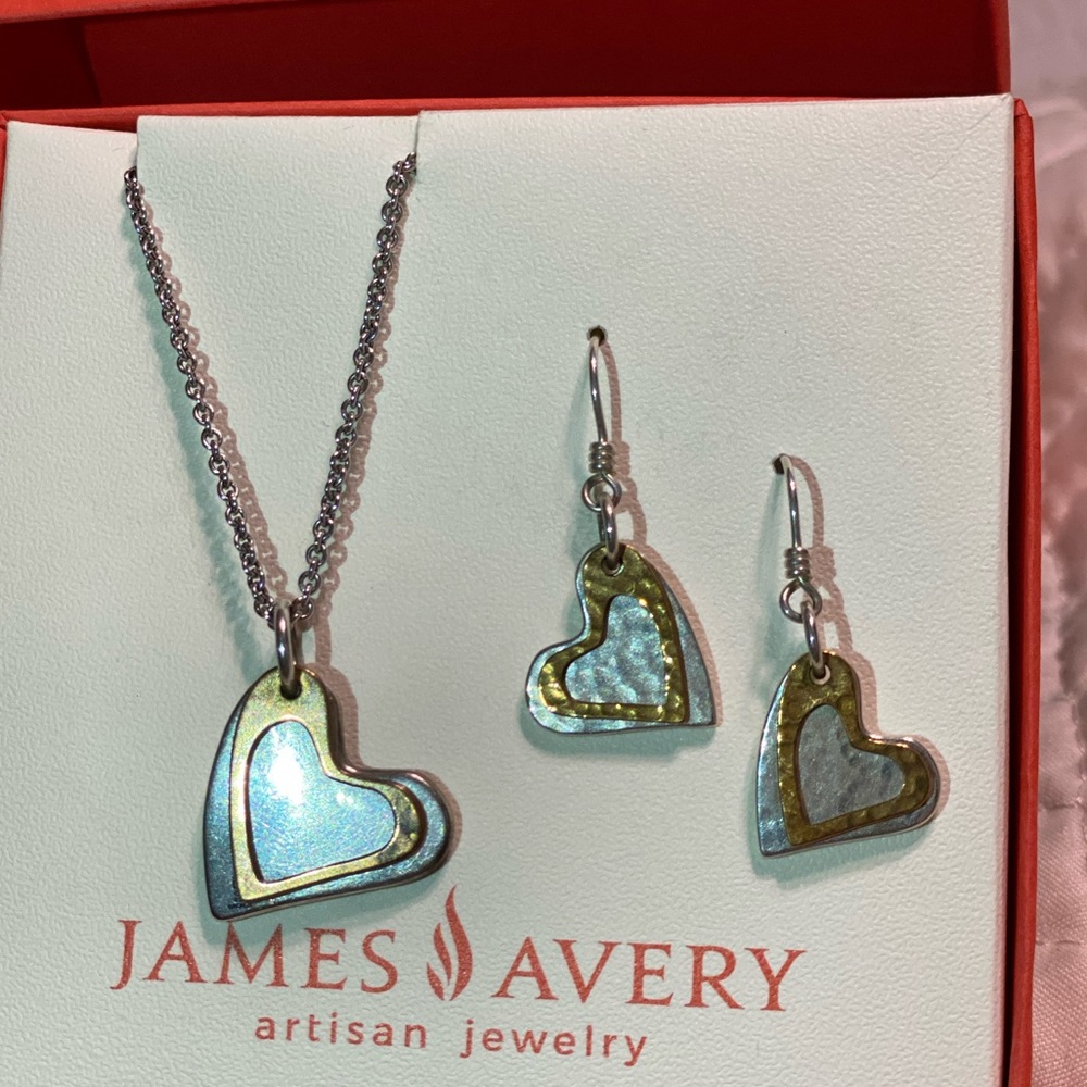 James Avery fearless heart set